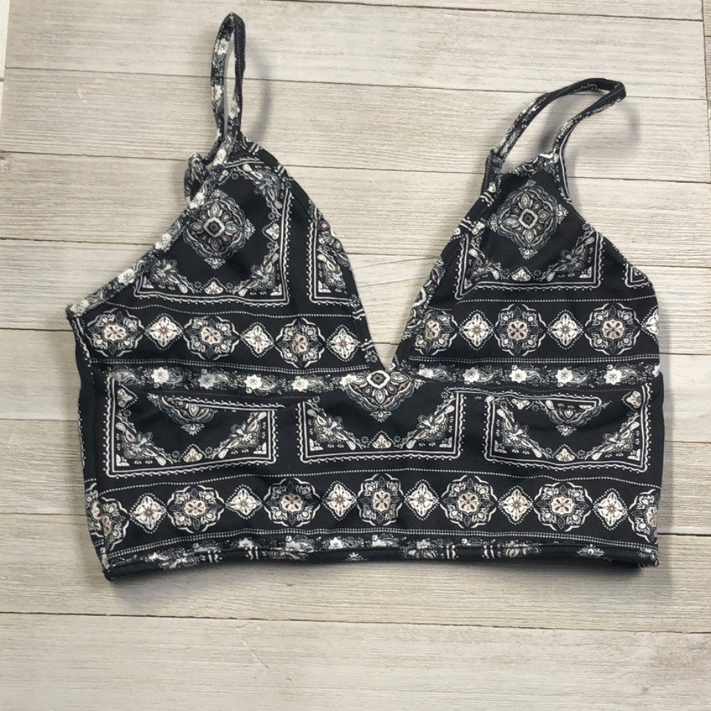 Forever 21 Bikini Top L